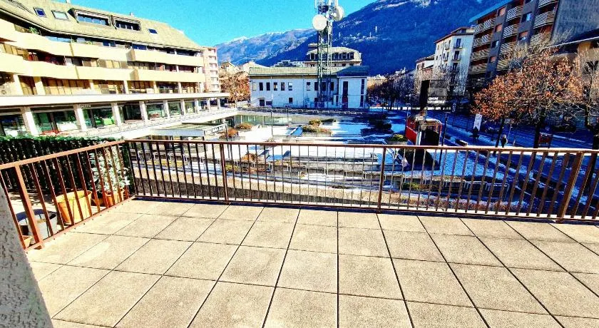 Zero Distance - 60 Steps to trains stations & Huge Terrace with Mountains View - Image 1