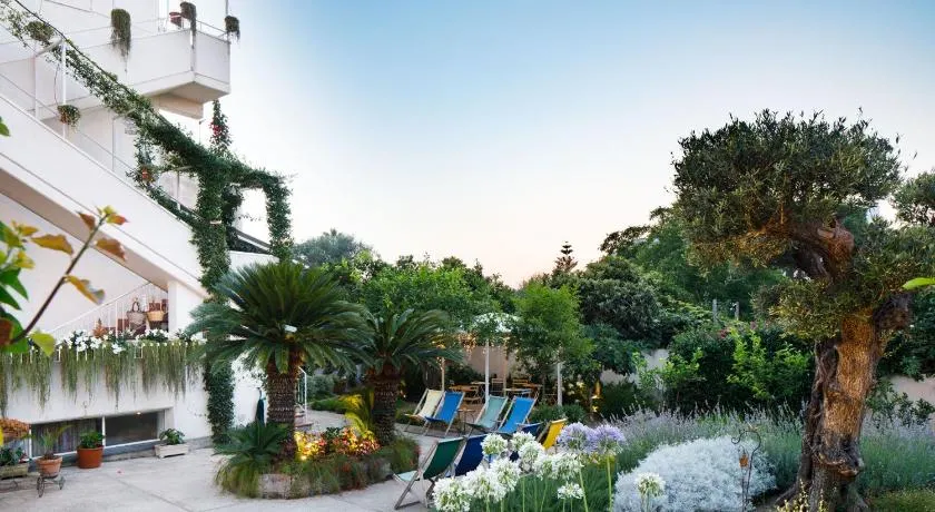 Regginè Holiday Apartments - Image 1