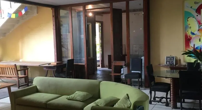 Casa com natureza - Image 1