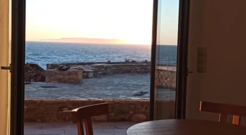 Mani Sol Apartments - Image 1