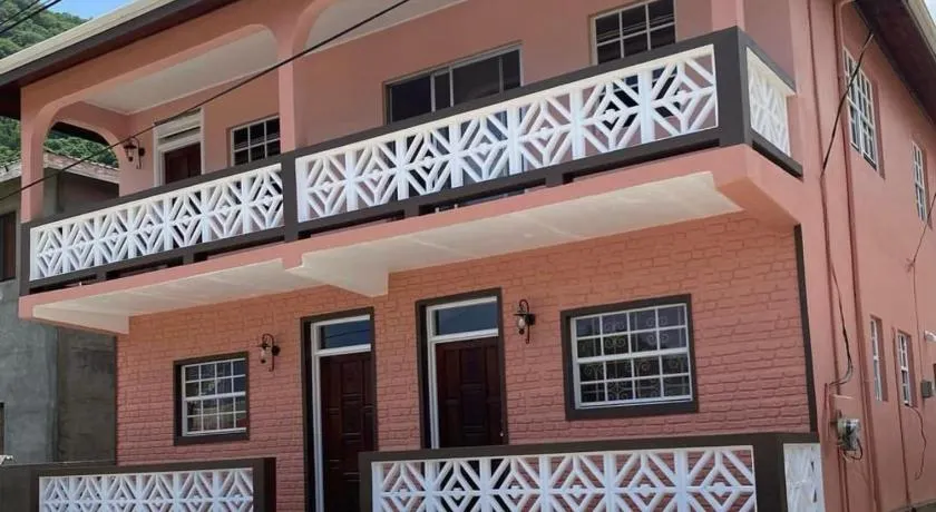 Coco Rose Apartments - Image 1