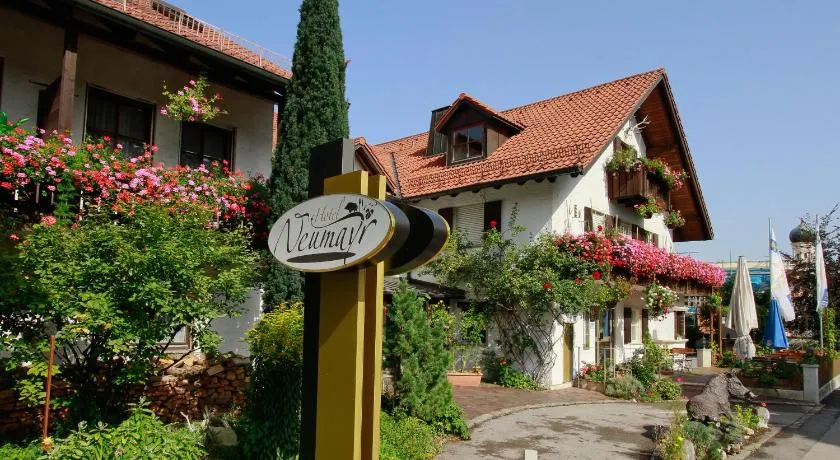 Hotel Neumayr - Image 1