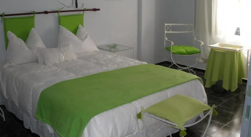 Noria Hotel - Image 1