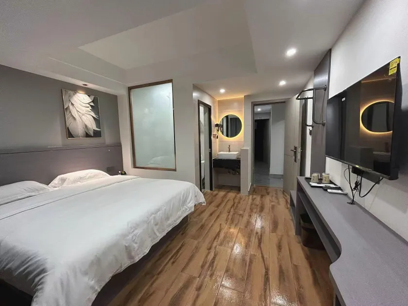 Nanning Meiman Hotel (Damaoshan Cultural Plaza) - Image 1
