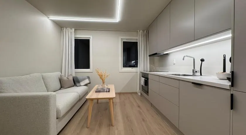 Parkside apartment - Image 1