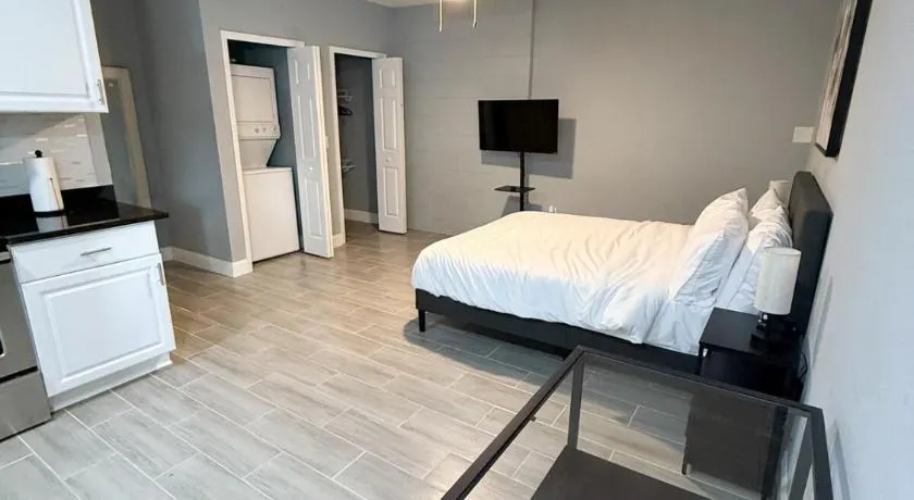 Cozy Modern Studio - Image 1