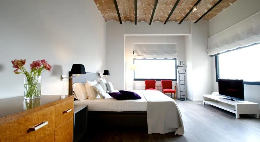 Decô Apartments Barcelona-Diagonal - Image 1