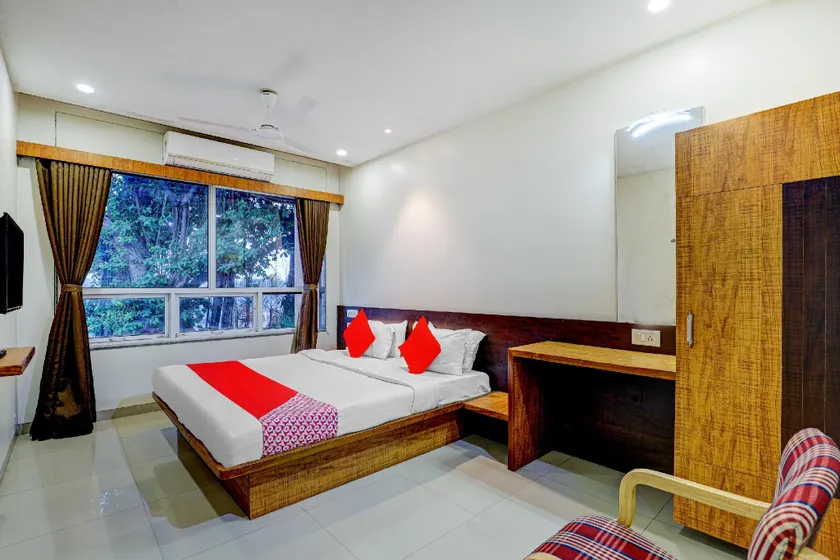 OYO 77491 Hotel Shreenath - Image 1