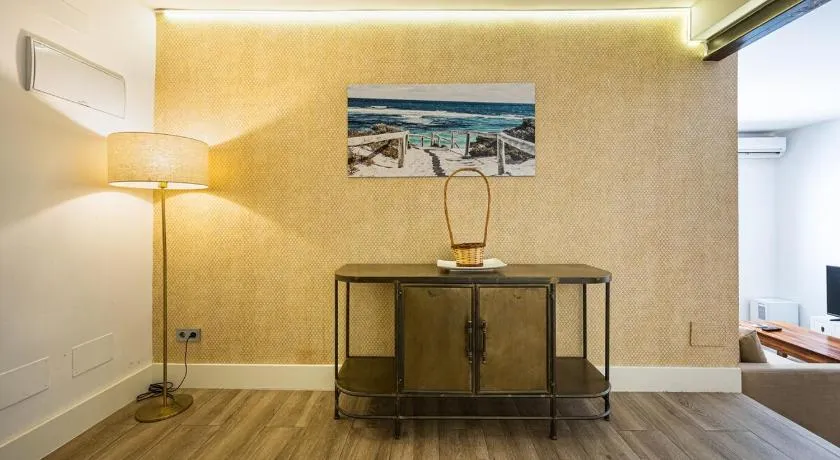Central Bungalow - Luxury Stay - Near El Retiro - Image 1