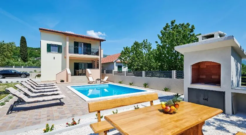 Villa Lilly - Image 1