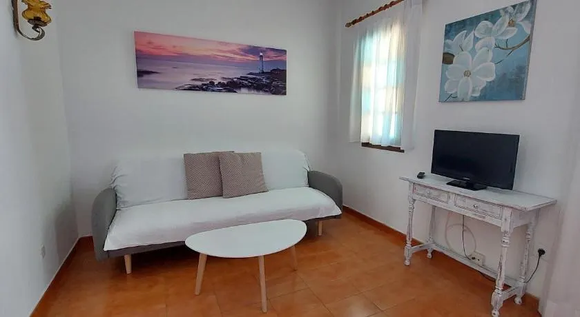 Apartamentos Xoroi - Image 1