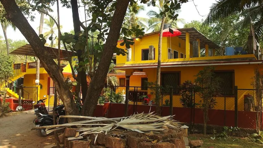 Yellow House - Image 1