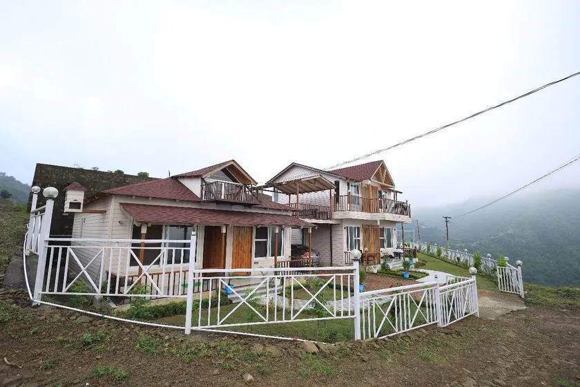 Jusgar Homestay 2BHK in Lansdowne by Homeyhuts - Image 1