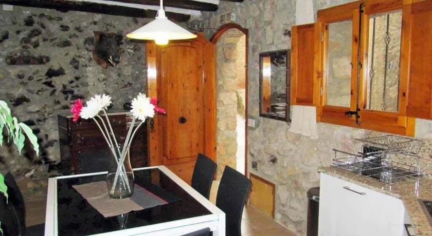 Guesthouse "La Gloria de Arbolí" - Image 1