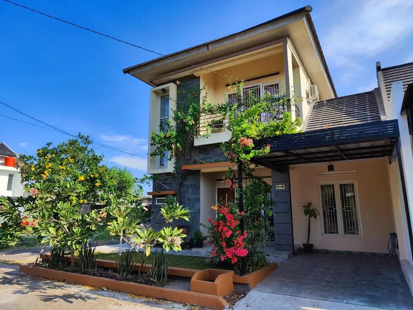 3BR House, 15 min from Cirebon Superblock Mall - Image 1