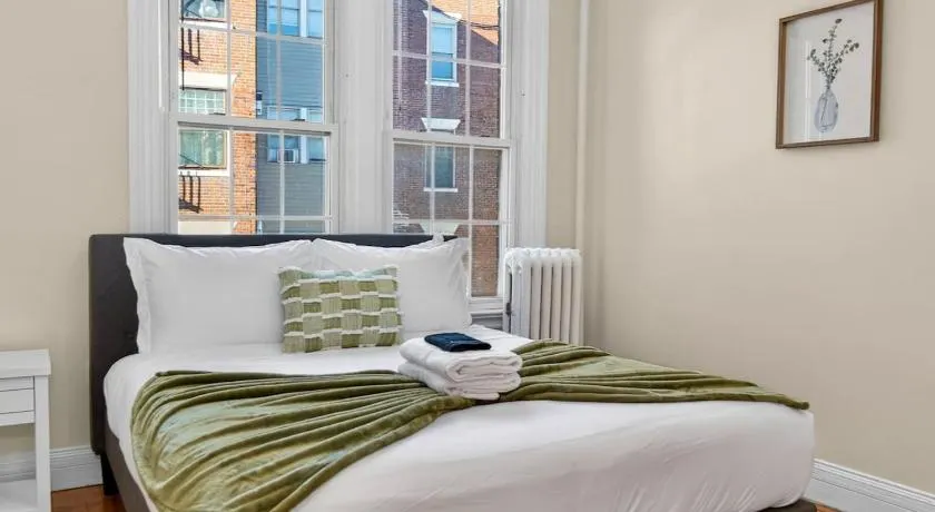 Charming 2BR in Boston - Image 1
