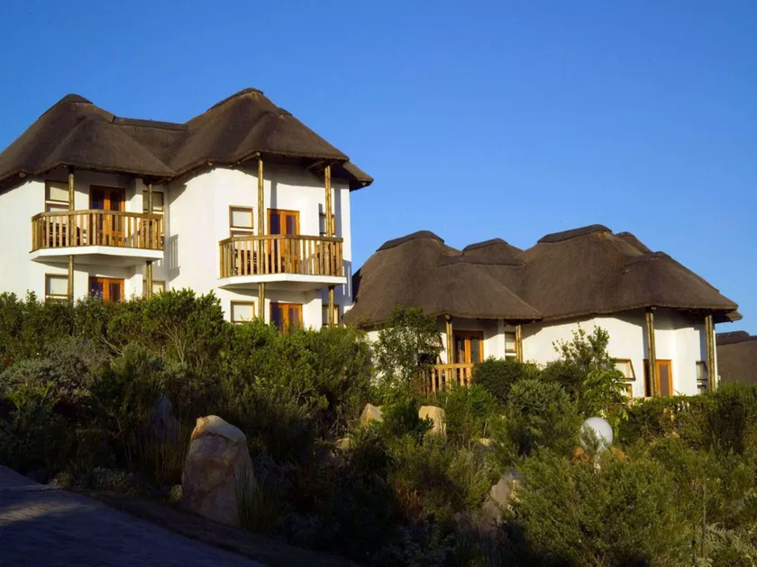 Whalesong Hotel & Spa - Image 1