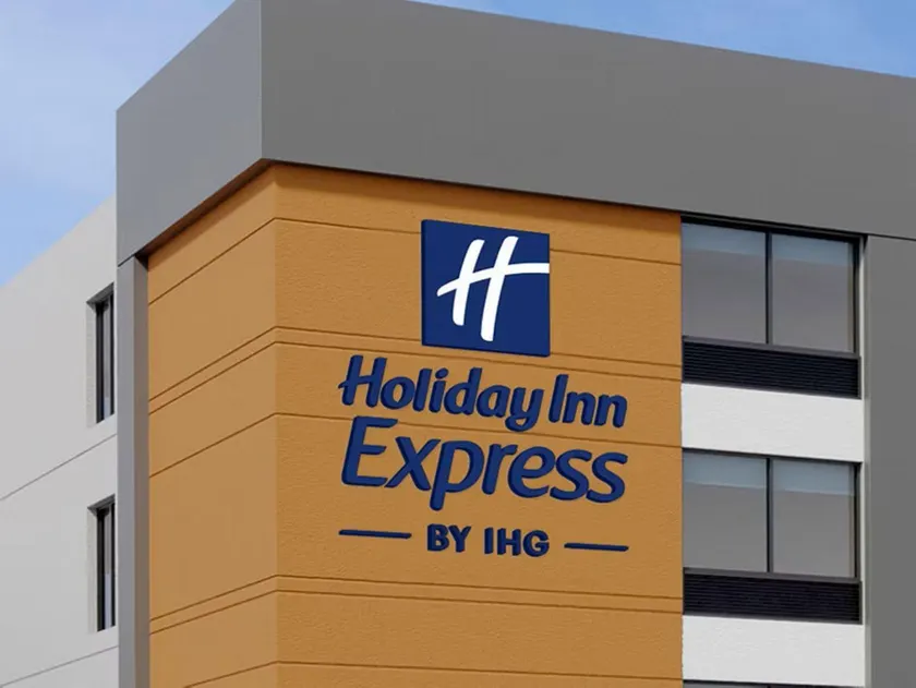 Holiday Inn Express & Suites Choctaw - Oklahoma City East by IHG - Image 1