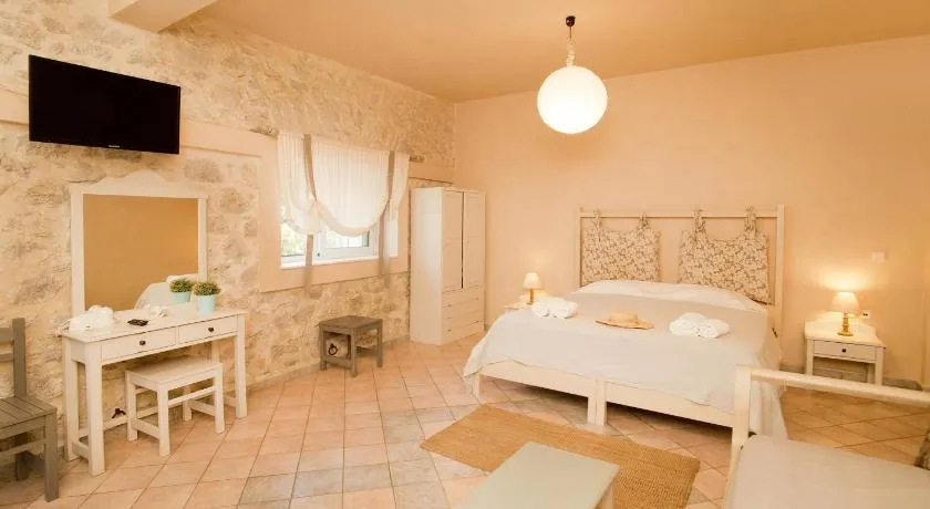 Paloma Luxury Studios - Image 1