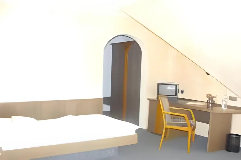 Weinstadt Hotel - das Original - Image 1