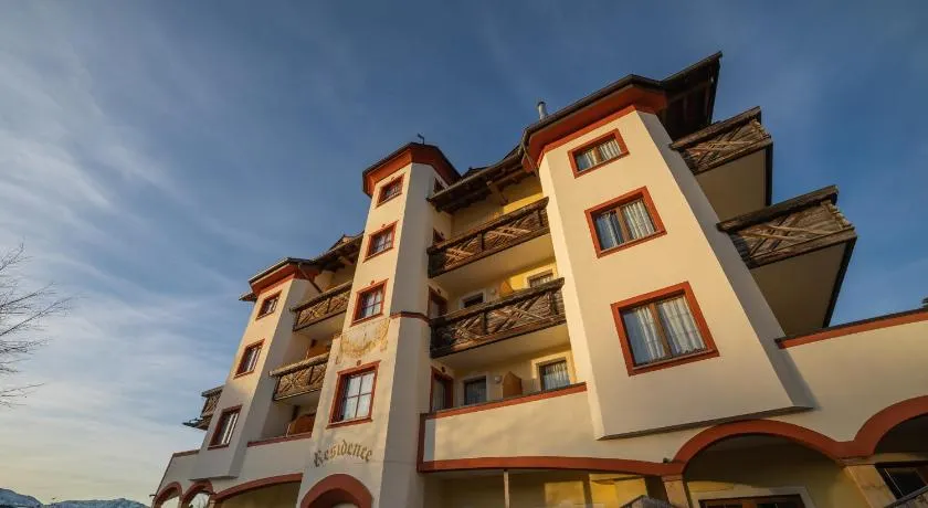 Residence Derby Club - Image 1