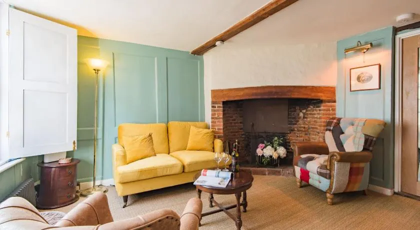 Castle Cottage - Image 1