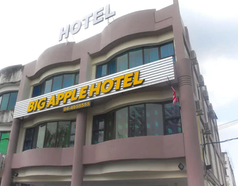 Big Apple Hotel - Image 1