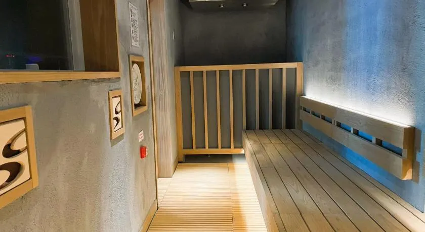 Men Only Capsule Room & Sauna, Bathhouse, gim 男性専用サウナ&カプセル Minami Gakugeidai - Image 1