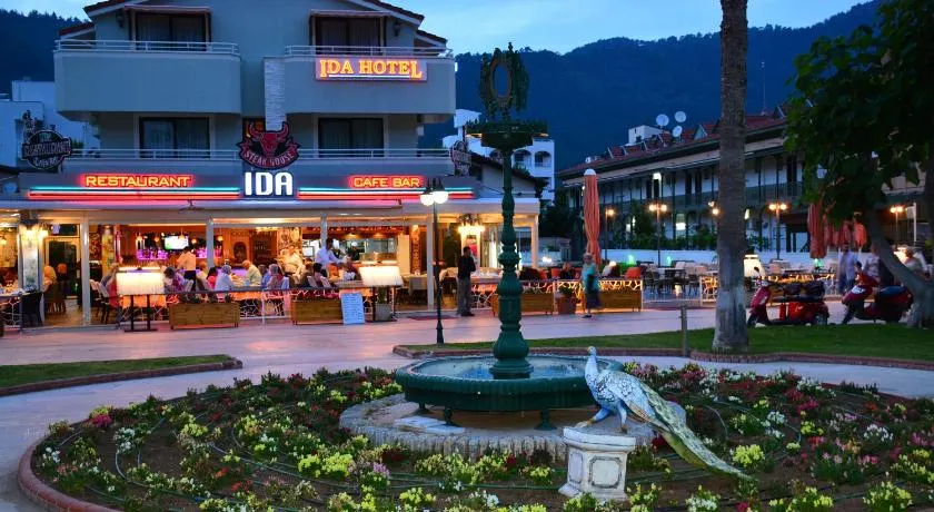 Ida Hotel - Image 1