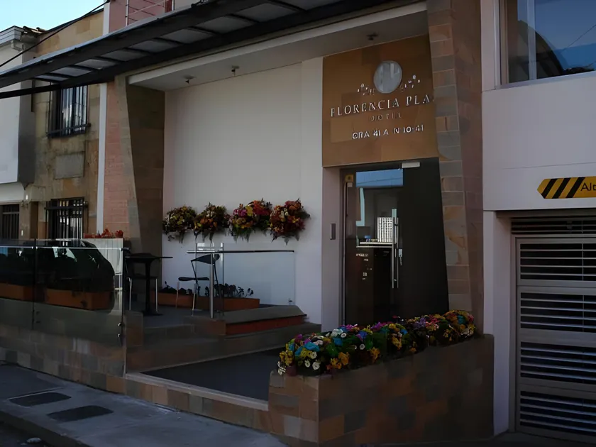 Hotel Florencia Plaza - Image 1