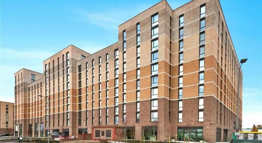 Cozy 1 bed apartmrnt Luton Airport - Image 1