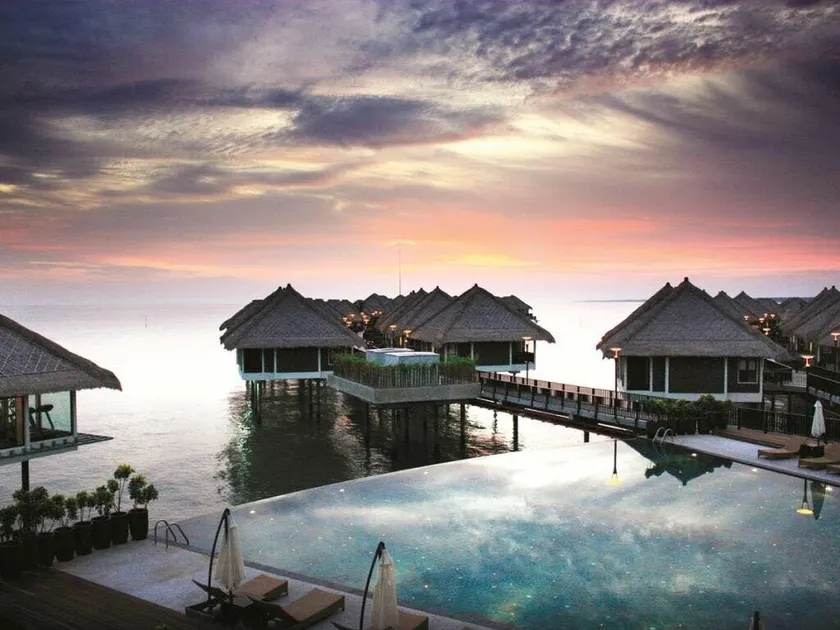 AVANI SEPANG GOLDCOAST - 2 Rooms Villa - Image 1