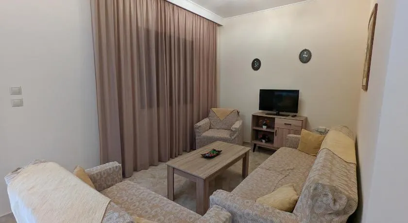 Tharenos home - Image 1