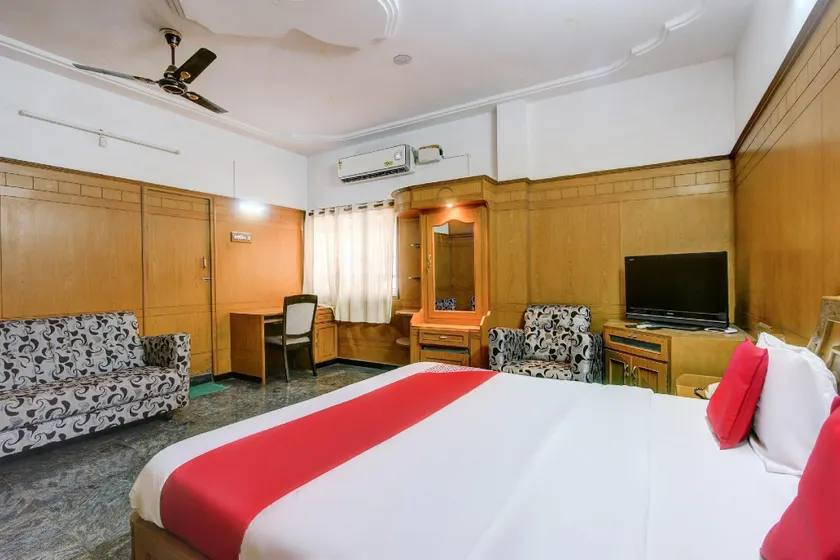 Hotel O Vivekam Home Stay - Image 1
