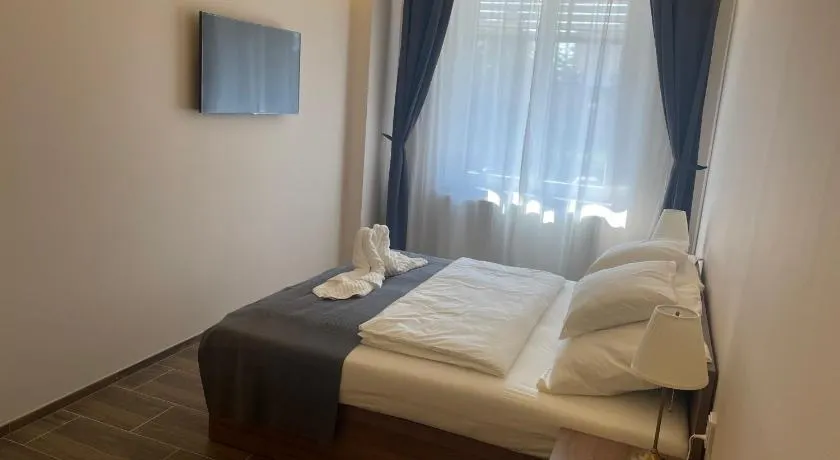 MP hotel - Image 1