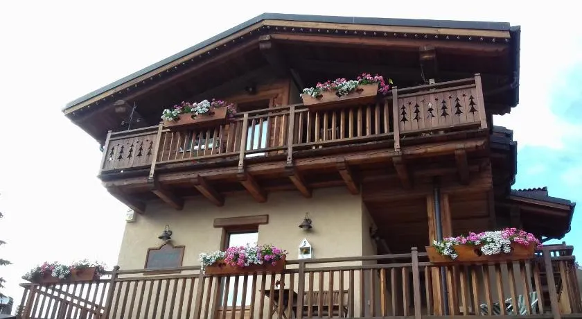 B&B Petit - Image 1