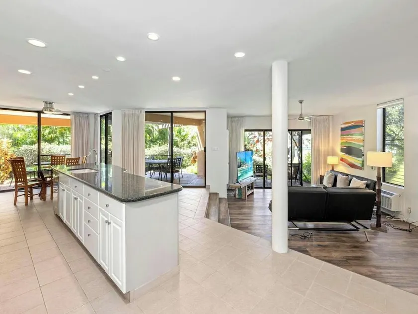 Wailea Ekahi Village Luxury 1-Bedroom Villa Complimentary Car with 6 Nights WKV-45C by KBM - Image 1