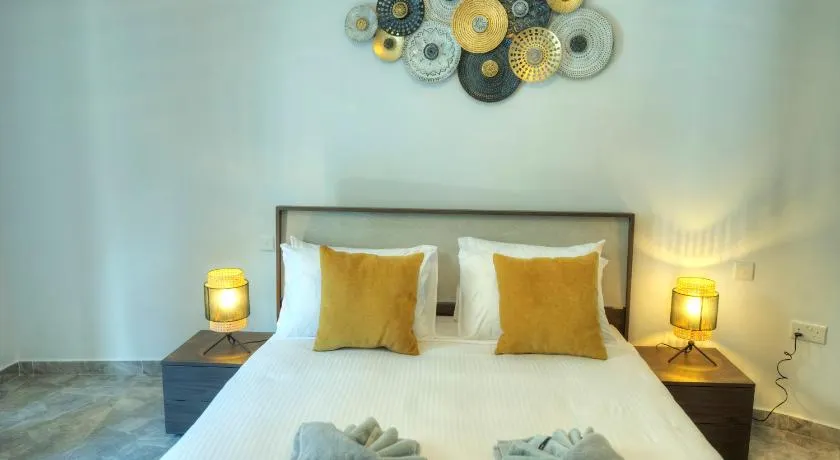 Luxury penthouse with jacuzzi on sun terrace APIC1-2 - Image 1