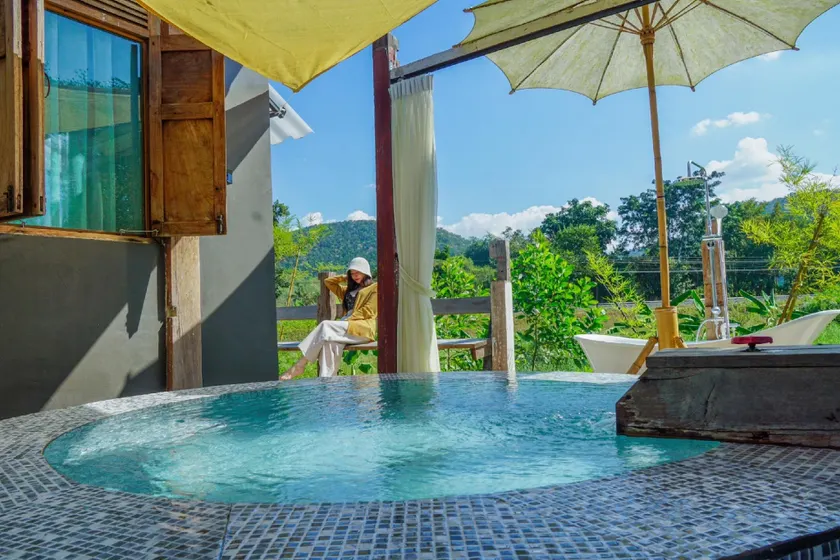 Waree Onsen Resort - Image 1