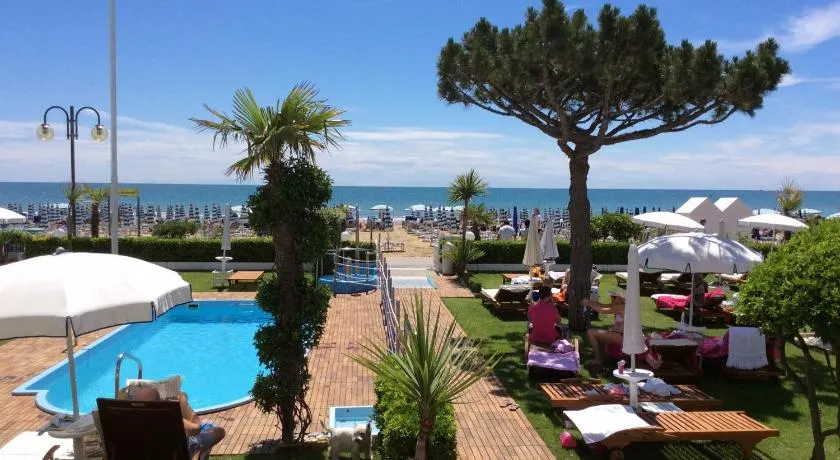 Hotel Universo - Image 1