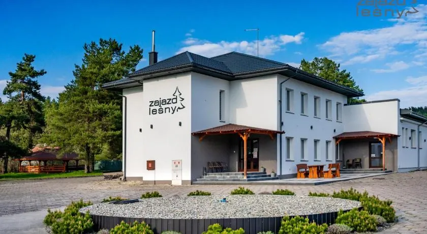 Zajazd Leśny Zwierzyniec - Image 1