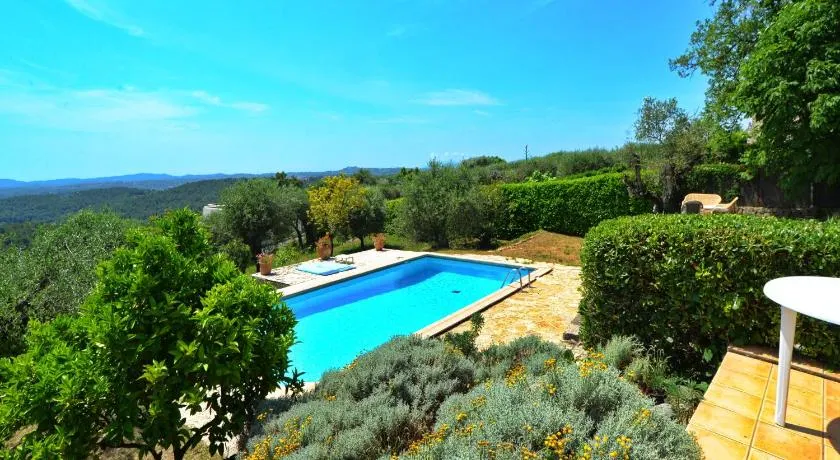 Le Mas sous le Vent exclusive Villa 3 rooms 2 kitchens 2 bathrooms - Image 1