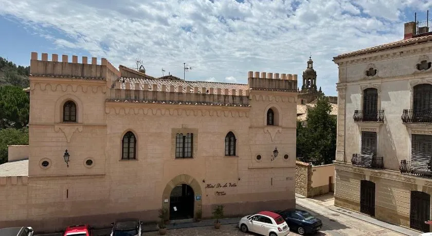 Hotel De La Villa - Image 1
