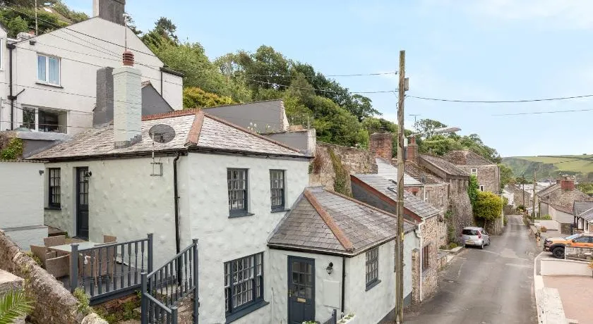 Lime Kiln Cottage, Pentewan, Cornwall - Image 1