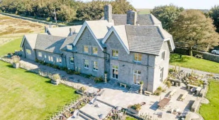 Moscar Lodge, Peak District - Image 1