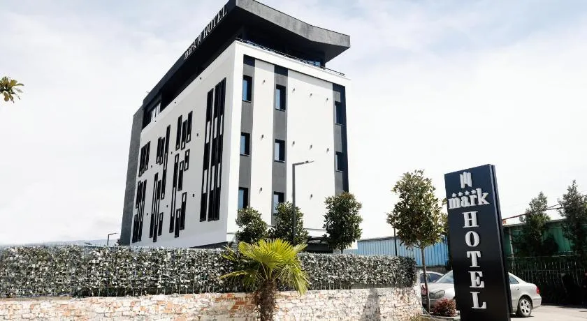 Mark Hotel - Image 1