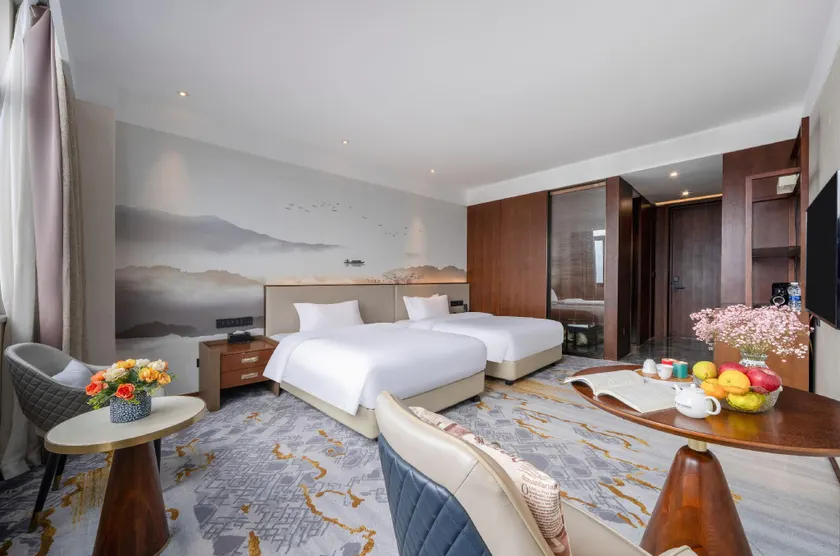 Yixiangting Juxi International Hotel - Image 1
