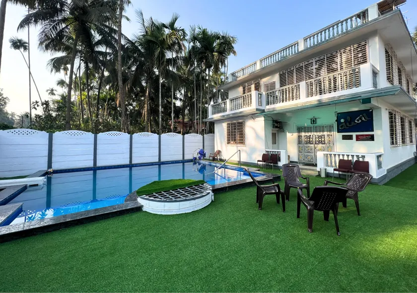 Spacious Family Villa, Pool, Near Beach, Fast WiFi - Image 1