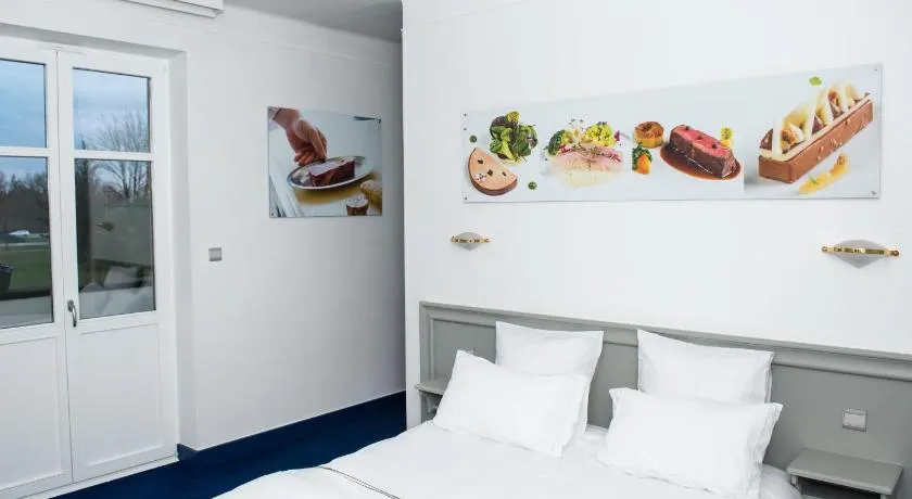 Hotel restaurant au gourmet - Image 1