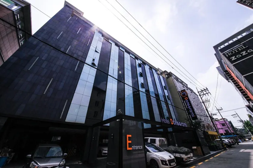 Hotel Donggrami - Image 1